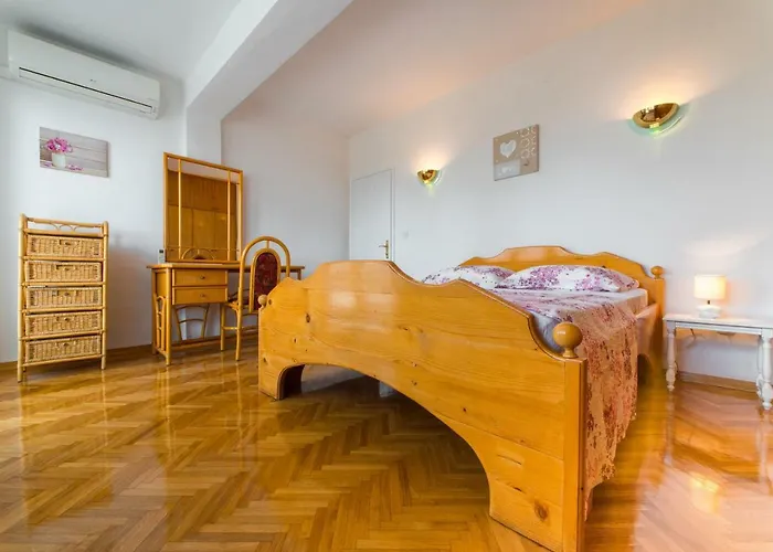 Penthouse Zia Split