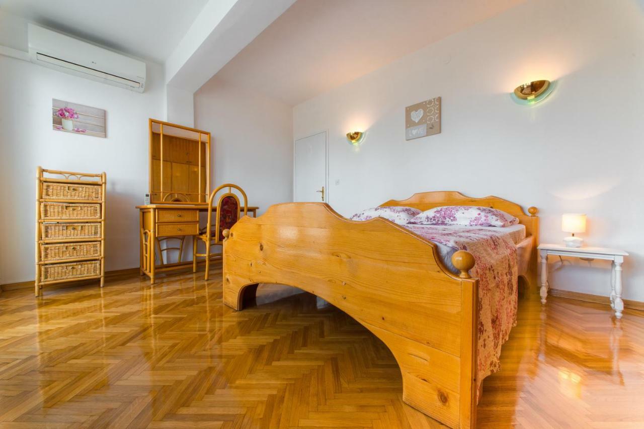 Penthouse Zia